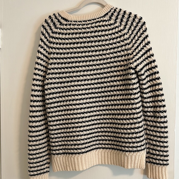 THEORY Chunky Knit Sweater! - Picture 4 of 5